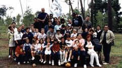 Foto de los inicios de la pe�a, cuya edad se ha rejuvenecido con los hijos de los miembros m�s veteranos. 