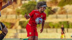 Martim Tavares, en un entrenamiento con el Mar�timo de Funchal