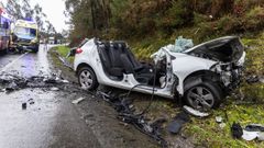 As� qued� el Renault M�gane que conduc�a la joven fallecida tras el siniestro. Fue preciso excarcelarla