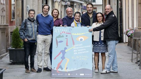 Fernando Dacosta, Jacobo Sutil, Olga Mojn, Csar Fernndez, Fina Calleja, Francisco Javier Rodrguez Rajo, Sabela Gago y Jos Luis Troitia, en la presentacin del Festival Internacional de Teatro de Ourense (FITO)  