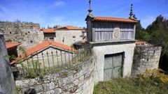 El Castillo-Fortaleza de Amarante es del siglo XI-XV y est� construido sobre un castro