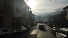 Coche de la Polic�a Nacional circulando por la parroquia de Ponte Sampaio, en Pontevedra