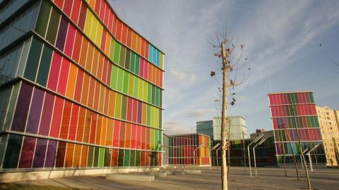 VISTA DEL EXTERIOR DEL MUSEO DE ARTE CONTEMPORANEO DE CASTILLA Y LEON / MUSAC
