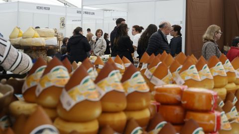 Primer d�a de la Feira do Queixo de San Sim�n da Costa en Vilalba