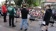 Os escolares de Cambados celebran as Letras Galegas