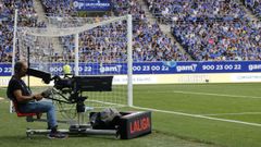 Imagen de archivo de una cámara de televisión en un partido