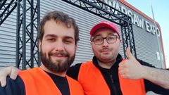 Manuel �ngel V�zquez trabajando como voluntario en el Ptak Warsaw Expo en Polonia