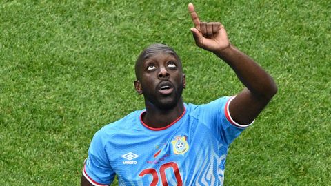 Yoane Wissa celebra su gol contra Portugal.