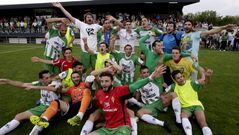 Las im�genes del ascenso del Somozas a Segunda B