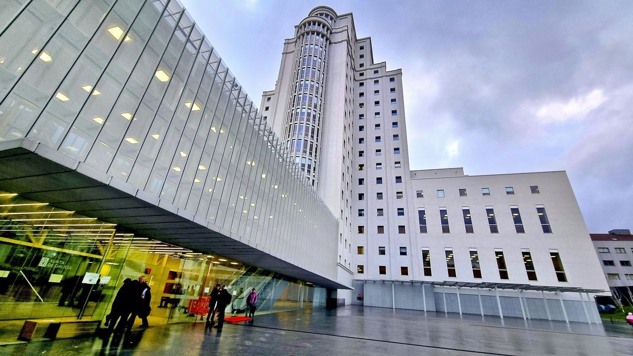 Registran una gestoría de Vigo por una trama de fraude de IVA en hidrocarburos