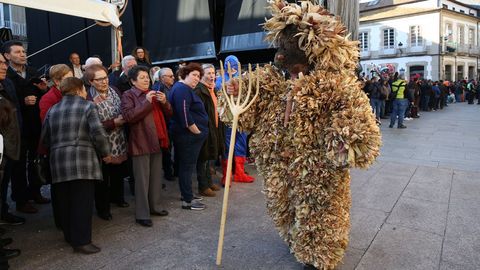 S�bado de pi�ata en Celanova.Ni�os y mayores disfrutaron de lo lindo con el desfile.