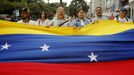Venezolanos en una protesta por fraude electoral