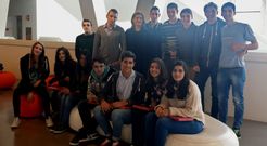 La alcaldesa, Bel�n Cachafeiro, fue la encargada de entregar los premios a los alumnos del instituto local. 