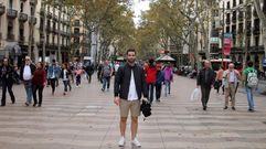 El asturiano H�ctor Pandiella posa en Las Ramblas.El asturiano H�ctor Pandiella posa en Las Ramblas