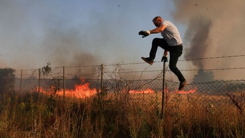 Incendios en Dubrava, en Kosovo