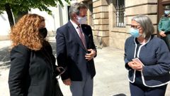 La funcionaria Mar�a Rivas, el delegado del Gobierno en Galicia, Jos� Mi�ones, y la actual subdelegada, Pilar L�pez-Rioboo