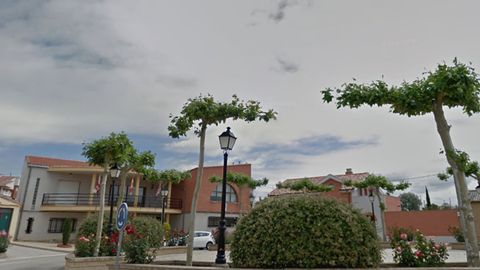 Plaza mayor de Castrogonzalo (Zamora)