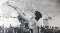 Foto de hace 44 a�os, del 25 de abril de 1982, cuando el Obradoiro consigui� en Matar� su primer gran ascenso a la m�xima categor�a del baloncesto espa�ol.