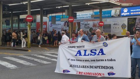 Protesta de los trabajadores de las auxiliares de Alsa