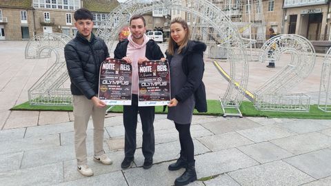 Javi Antelo, David N��ez y Laura V�zquez, integrantes de las asociaciones Adolfo Enr�quez y Ansemil Fest que organizan la Noite de Reis de Celanova.