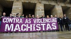 Concentraci�n y lectura de manifiesto en la plaza del Obradoiro (Santiago) en contra de la violencia de g�nero
