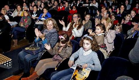 Meni�os colabora con el Concello en m�ltiples programas. 