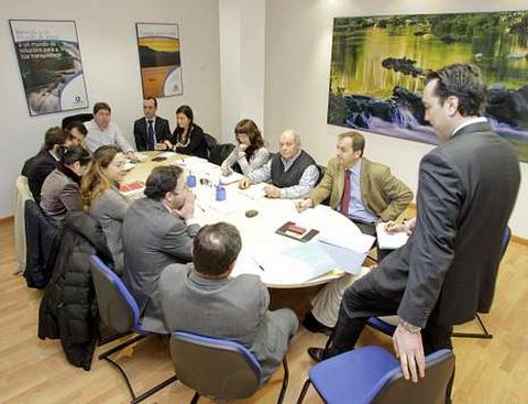 <span lang= es-es >La �ltima reuni�n</span>. La actual sede del servicio municipal de aguas alberg� el �ltimo consejo de administraci�n de Augarsa en enero, cuando se decidi� la disoluci�n de la compa��a.