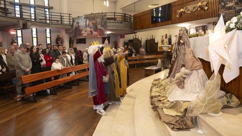 Escenificaci�n de la adoraci�n de los Reyes Magos