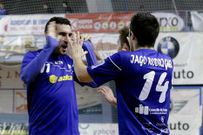 Chano, celebrando un gol con Iago Rodr�guez.