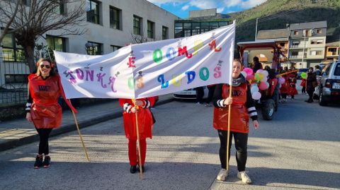 Wonka e os compa ludos en el desfile de entroido de A Ra de Valdeorras.