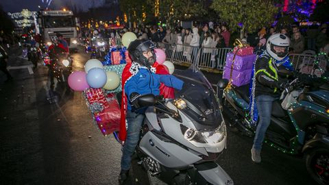 Cabalgata del D�a de Reyes en Noia.