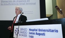 El coordinador de trasplantes del HULA, Francisco Garc�a Novio, en la intervenci�n de ayer. 