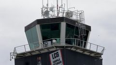 Imagen de archivo de la torre de control del aeropuerto de Alvedro