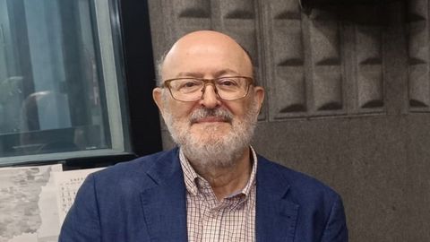 Santiago Juega Puig, economista, profesor y autor del libro �Galicia y la segunda circunnavegaci�n a la Tierra. Siglo XVI�, editada por Cartamar