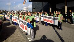 Los trabajadores de la F�brica de Armas, en un momento de la protesta