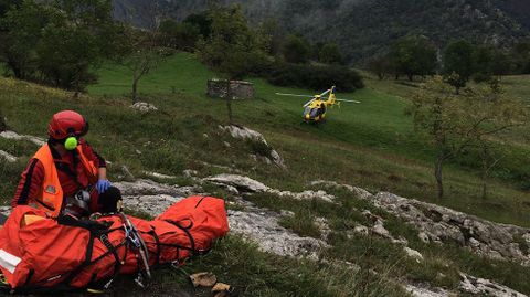 Rescate a un pastor en Cabrales