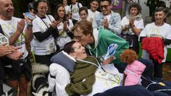 Olga recibió un trofeo y una medalla conmemorativa