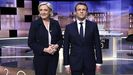 Marine Le Pen y Emmanuel Macron, este mircoles, antes del comienzo del debate electoral de cara a la segunda vuelta de las presidenciales francesas del prximo domingo