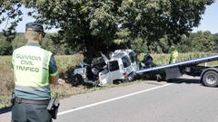 Accidente mortal en la N-640. Un fallecido al salirse con su furgoneta de la v�a