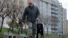 José Manuel recupera sus ojos y su vida: «Con ella nunca tengo miedo»
