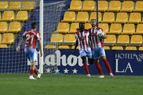 Carrillo y El Hacen celebran el primer gol lucense
