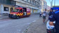 Despliegue de la Polic�a Local de Mugardos y el GES para extinguir un incendio