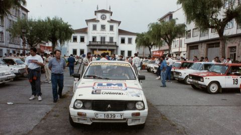 Segunda edici�n del Rali de Nar�n con la plaza del antiguo Concello en Xuvia cerrada para el evento
