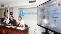 Ruiz, Mart�nez y Doval presentaron la iniciativa.