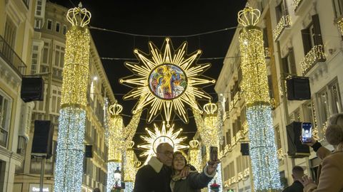 Prendido de luces de Nadal en M�laga, o d�a 6 de decembro.