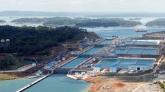 Vista a�rea da expansi�n do canal de Panam� na ribeira atl�ntica