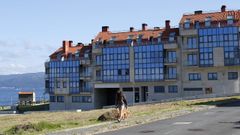 La urbanizaci�n est� ubicada junto al paseo de Bra��n, a escasos metros del mar