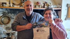 Los responsables del establecimiento ganador, Eduardo y Nuria, con el cartel del certamen