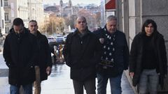 El secretario general de Junts per Catalunya, Jordi Turull, a su llegada a la reuni�n con el secretario de organizaci�n del PSOE, Santos Cerd�n.