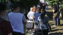 Colas que no cesan ante el Banco de Alimentos de Lugo